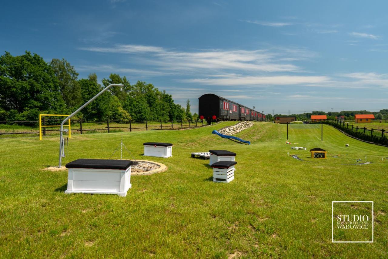 Stacja Galicja - Nocleg W Pociagu Blisko Energylandia Aparthotel Zator Exterior foto